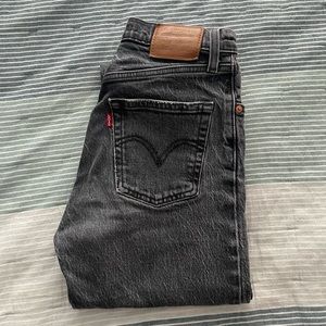 Levi Ribcage Straight jeans - Size 24 - Length 29 - No Rips